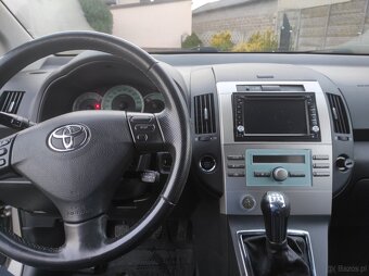 Toyota 1.8/benzyna /gaz - 4
