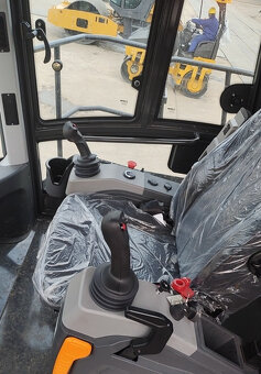 Refundacja 50% NOWY Kompaktor MAXUS 21-35 Ton Compactor - 4