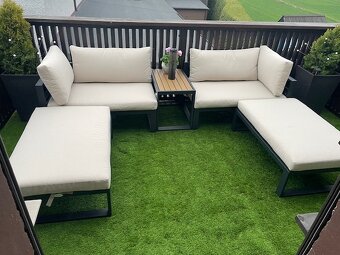 Dom z warsztatem serwisu ogumienia i basenem . Książenice gm - 4