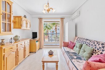 Na sprzedaż: Apartament 2-pokojowy z widokiem na basen - 4
