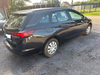 Opel Astra 1.0i Turbo 77kw, r.2016, klimatyzacja - 4