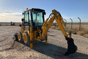 Koparko-ładowarka JCB 1CX w bdb stanie - 4