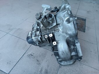 Sprzedam skrzynie biegow - 4