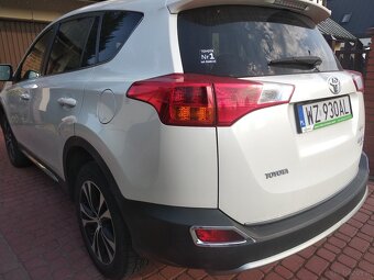 Toyota RAV4 z 2014 r. 4WD bezwypadkowa - 4