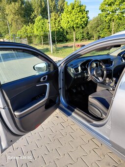 Sprzedam kia ceed 1.6 CRDi mHEV M - 4