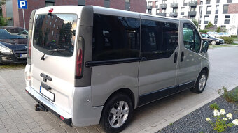 renault trafic 2.5 diesel 7 osobowy klima - 4