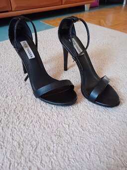Czarne szpilki Steve Madden - 4