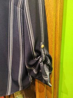 Elegancka bluzka na wzór koszuli, rozm. L/44  F&F - 4