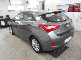 Hyundai i30 1,6 CRDi 110 - 4