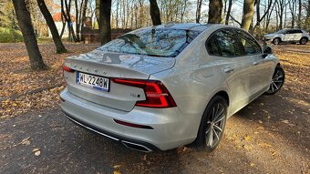 Volvo S60 III 2.0 S 60 T6 AWD 310 KM MOMENTUM PRO - 4