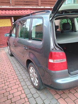 Sprzedam Volkswagen Touran 2005 - 4