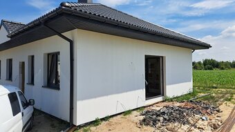 Dom parterowy o pow. 95.91m2, działka 459m2, Piotrów - 4