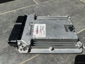 4F1910560D AUDI A6 C6 4.2 FSI ECU 0261S02704 - 4