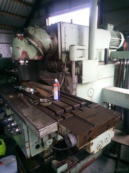 - Frezarka konsolowa TOS, typ FGS 32 / 40 - 4