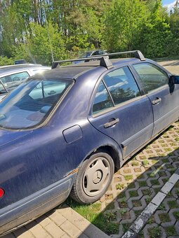 Mercedes E 200 W 210 - 4
