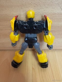 Figurka Transformers Bumblebee + 2 bronie - 4