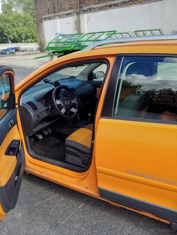 Sprzedam VW Polo Cross 2006 r - 4