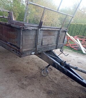 Rozrzutnik obornika jednoosiowy Agromet 3t - 4
