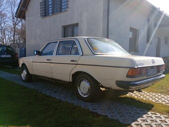 Mercedes W123 240D 1981r. Taxi - 4