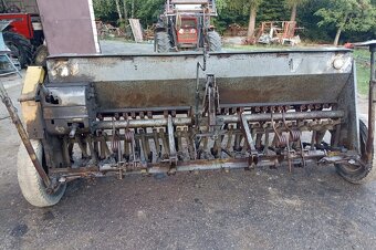 Siewnik zbożowy Poznaniak na docisku ze znacznikami - 4