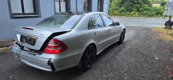 Mercedes Benz E500 4 Matic 225kw rok-2003 - 4