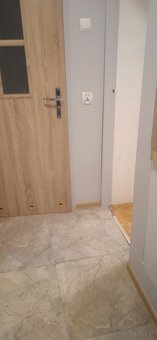 Sprzedam dużą kawalerkę - 4