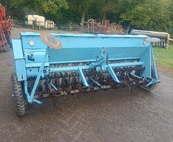 Siewnik zbożowy Poznaniak na plastikowych lejkach - 4
