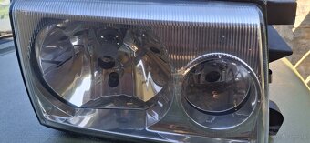 Lampy przednie Nissan Terrano 2 - 4