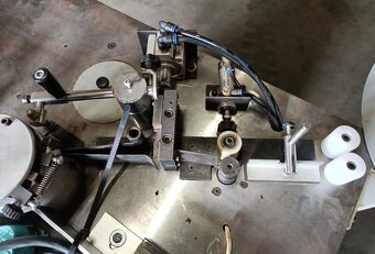 Okleiniarka do krawędzi prosto i krzywoliniowych - 4