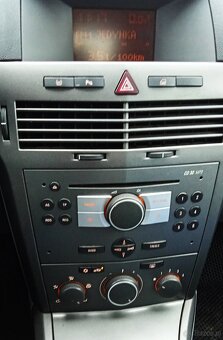 Opel  Astra 2         1.8 benz 130KM    b.zadbana - 4