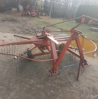 Zgrabiarka karuzelowa Pottinger 301 - 4