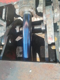 Sprzedam chwytak do materiałów sypkich. 500L - 4