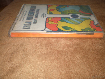 Sprzedam książkę używaną Krój  i modelowanie odzieży damskie - 4