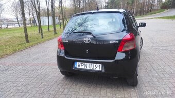 Toyota Yaris 1.3 - 4