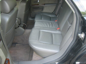 AUDI A8,S8 D2 - fotele RECARO - 4