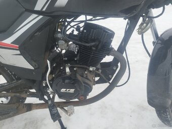 Sprzedam motorower. 150 CC silnik pionowy - 4