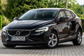 VOLVO V40 - 4