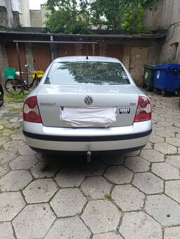 Sprzedam samochód osobowy Volkswagen Passat 2.0 - 4