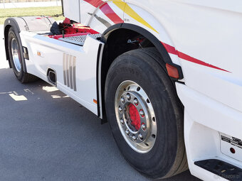 Sprzedam ciągnik siodłowy MERCEDES-BENZ ACTROS 1851 LS E6 - 4