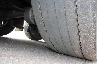 Schmitz Cargobull SCBS3 VARIOS 2X LIFTING AXLE MULDA - 4