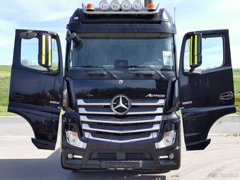 Sprzedam ciągnik siodłowy MERCEDES BENZ ACTROS 1853 EURO 6 - 4