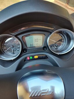 Piaggio MP3 - 4