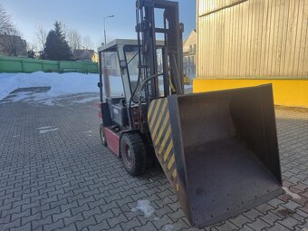 Wózek widłowy ZREMB GPW 2010 - 4