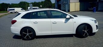 Chevrolet Cruze 1.6 LS Benzyna 2013r - 4