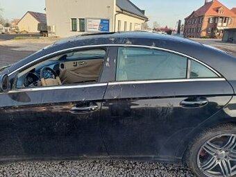 Mercedes CLS rok 2004 - 4