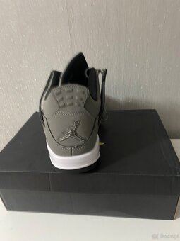 Jordan 4 - 4