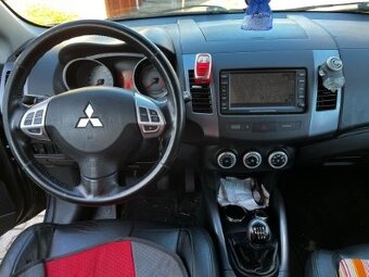 Samochód mitsubishi Outlander 2.0 - 4