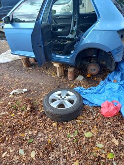 Sprzedam Skodę Fabię 3 z 2017 na części bez karoserii - 4