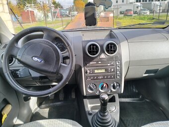 Ford Fusion - 4