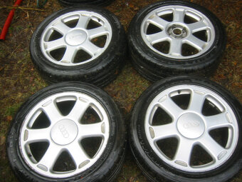 AUDI S8 D2 4.2 250kw - manual cześci - 4